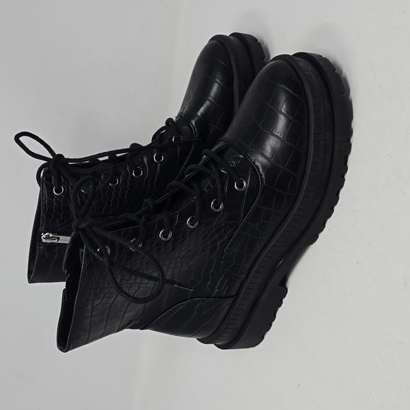 Jessica Simpson Enita Embossed Leather Black Combat Boots Size 7 - Picture 3 of 6
